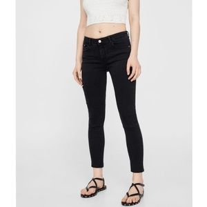 EUC, worn 2 hours, Mango Cropped Skinny Jeans